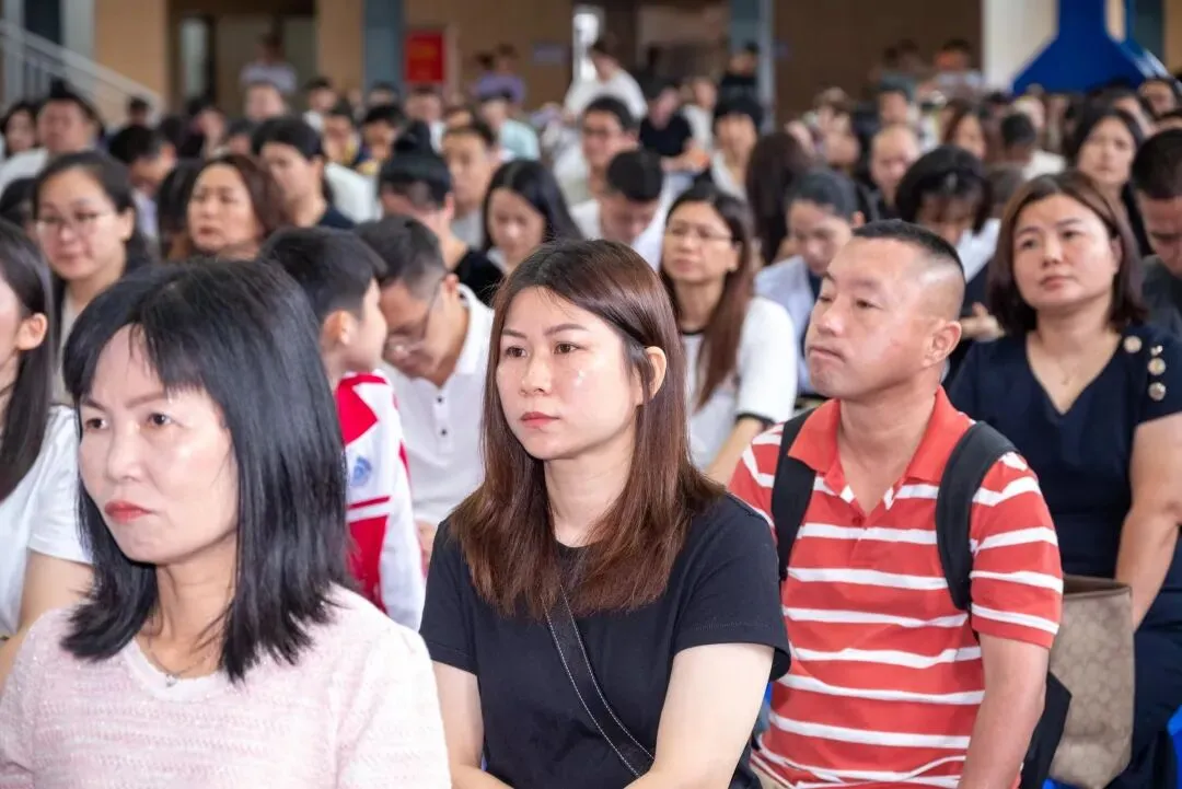 家校同心战中考,携手并肩筑前程 | 初中部九年级家长会圆满举行 第11张 家校同心战中考,携手并肩筑前程 | 初中部九年级家长会圆满举行 第11张