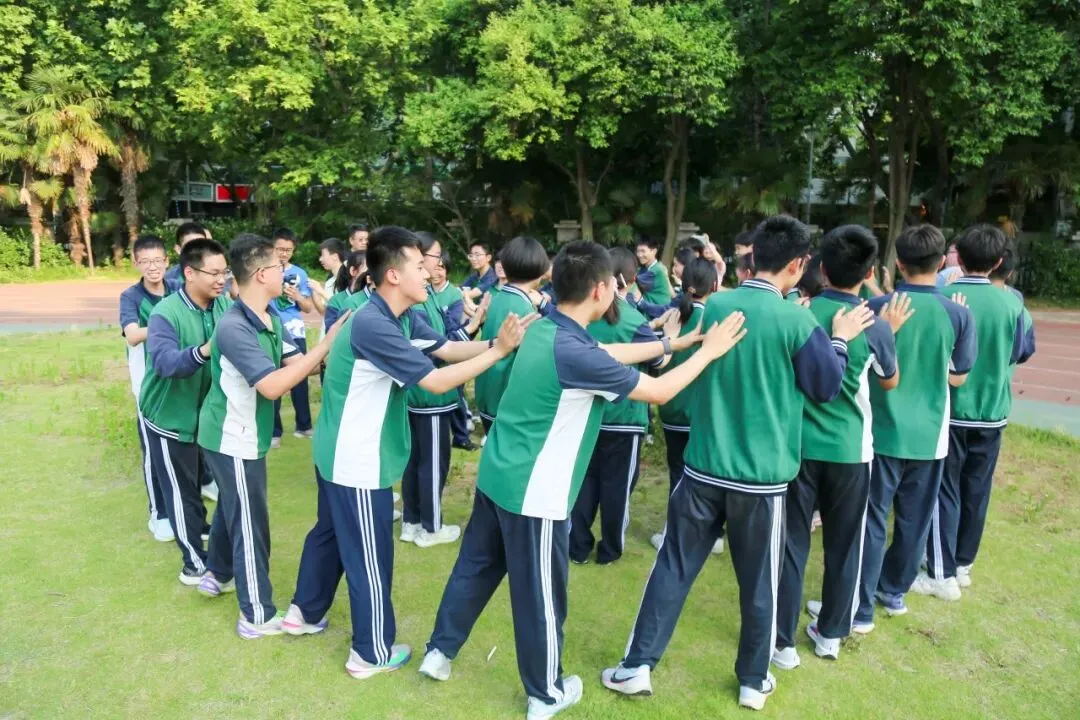 三十而搏,赢定中考 ——徐州市第四中学初三年级团建活动 第19张 三十而搏,赢定中考 ——徐州市第四中学初三年级团建活动 第19张
