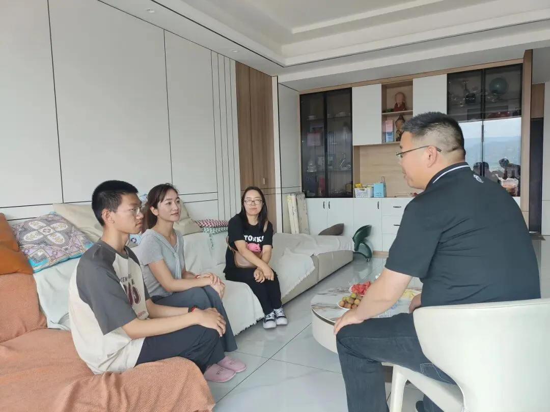 叩开家门 走进心门——中考考前家访暖心纪实 第14张 叩开家门 走进心门——中考考前家访暖心纪实 第14张