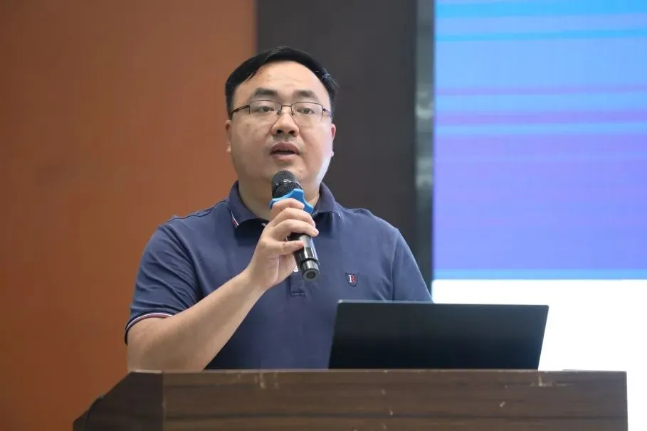 深耕研思备中考 聚力物理提质效——成都高新区初中物理中考复习专题研讨会顺利举行 第14张 深耕研思备中考 聚力物理提质效——成都高新区初中物理中考复习专题研讨会顺利举行 第14张