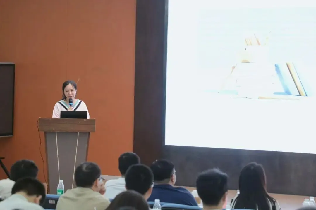 深耕研思备中考 聚力物理提质效——成都高新区初中物理中考复习专题研讨会顺利举行 第17张 深耕研思备中考 聚力物理提质效——成都高新区初中物理中考复习专题研讨会顺利举行 第17张