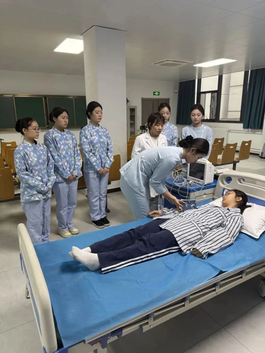 中考落榜,孩子该何去何从!西安外事助你升学就业双丰收 第49张 中考落榜,孩子该何去何从!西安外事助你升学就业双丰收 第49张