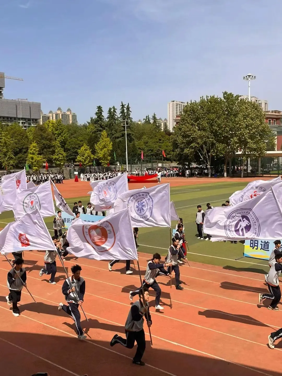 中考落榜,孩子该何去何从!西安外事助你升学就业双丰收 第80张 中考落榜,孩子该何去何从!西安外事助你升学就业双丰收 第80张