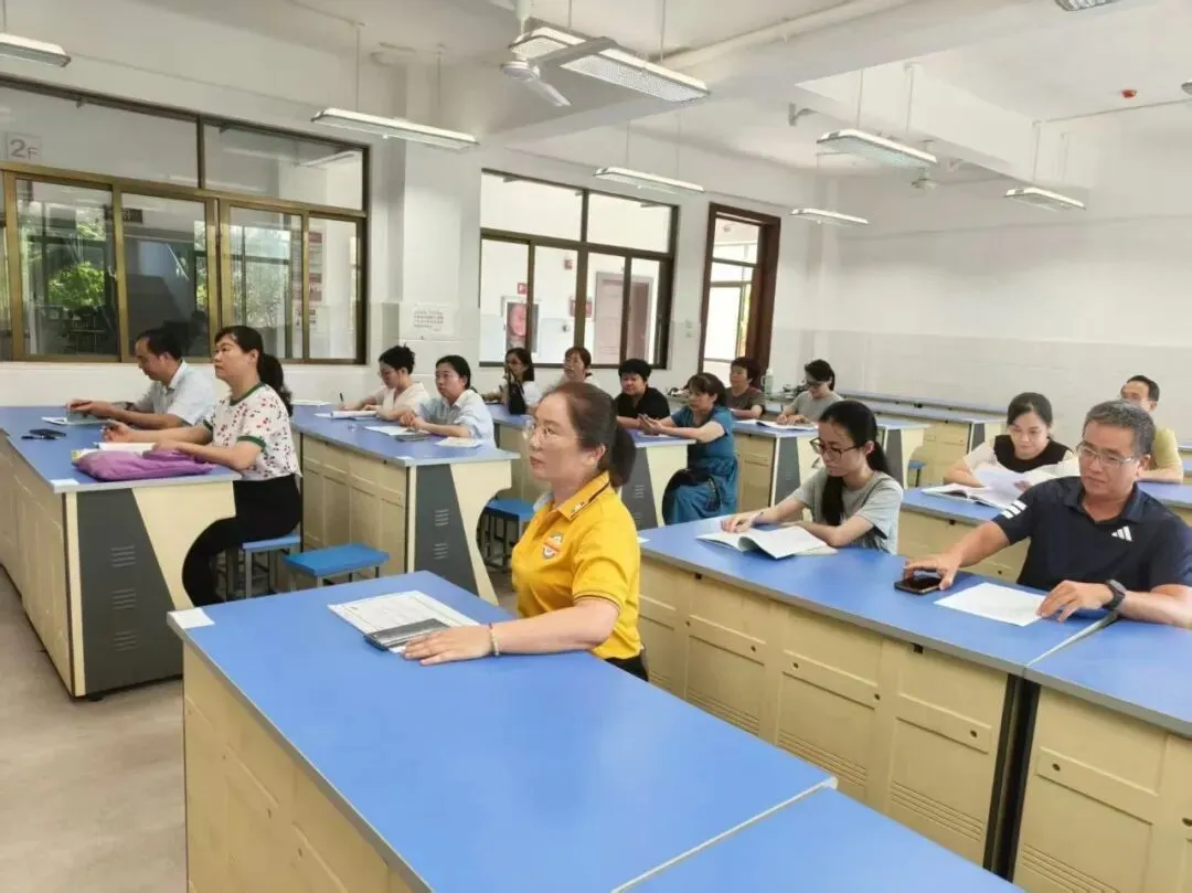 研思共进备中考,示范引领促提升——嘉积中学2026年中考备考复习示范课活动圆满落幕 第14张