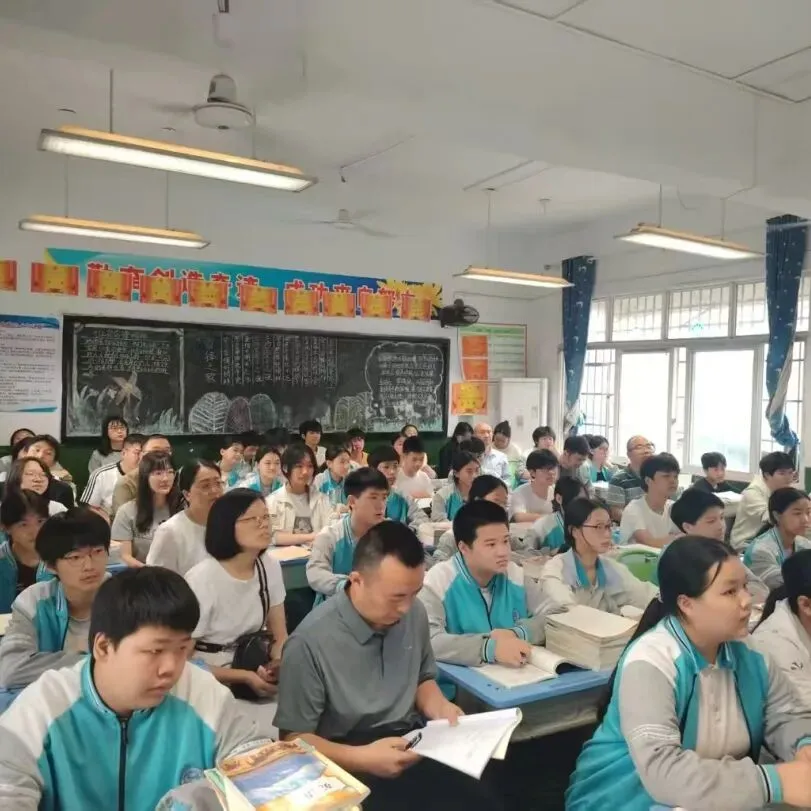 深耕复习课堂 聚力备战中考 —— 长乐初中数学青年教师公开课顺利开展 第6张 深耕复习课堂 聚力备战中考 —— 长乐初中数学青年教师公开课顺利开展 第6张