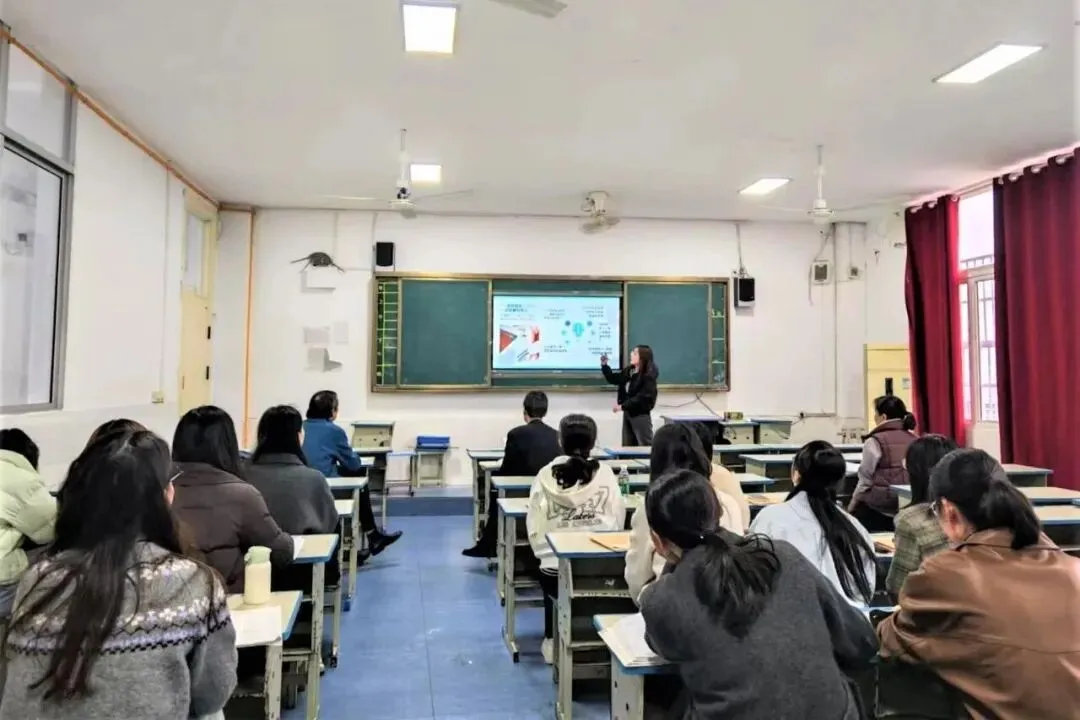 冲刺2026中考!我校这场“贤智教学论坛”,为师生指明备考方向 第2张