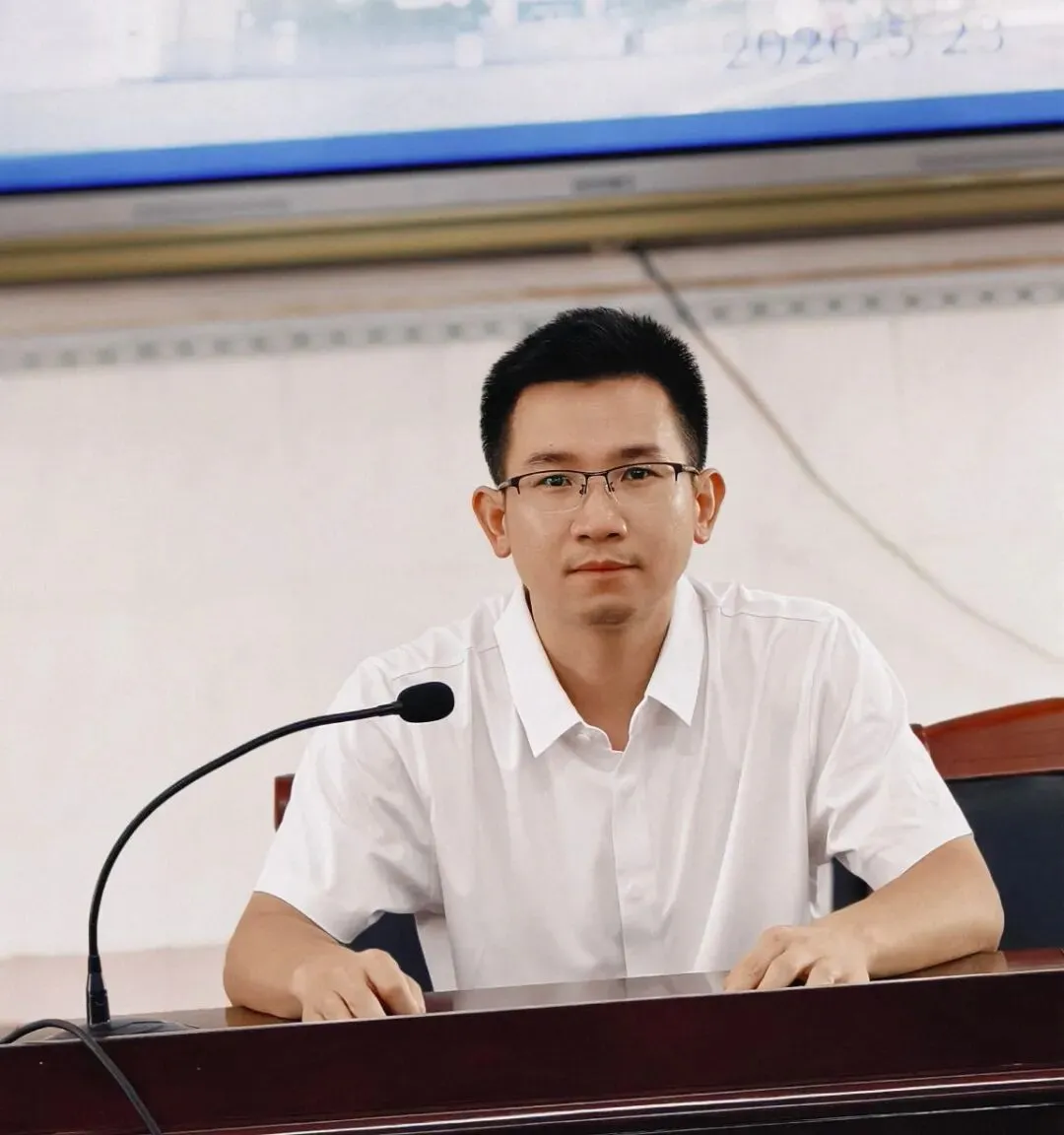 家校同心聚力 携手决胜中考——浦北中学初中部2026年春季学期九年级家长会圆满举行 第18张 家校同心聚力 携手决胜中考——浦北中学初中部2026年春季学期九年级家长会圆满举行 第18张