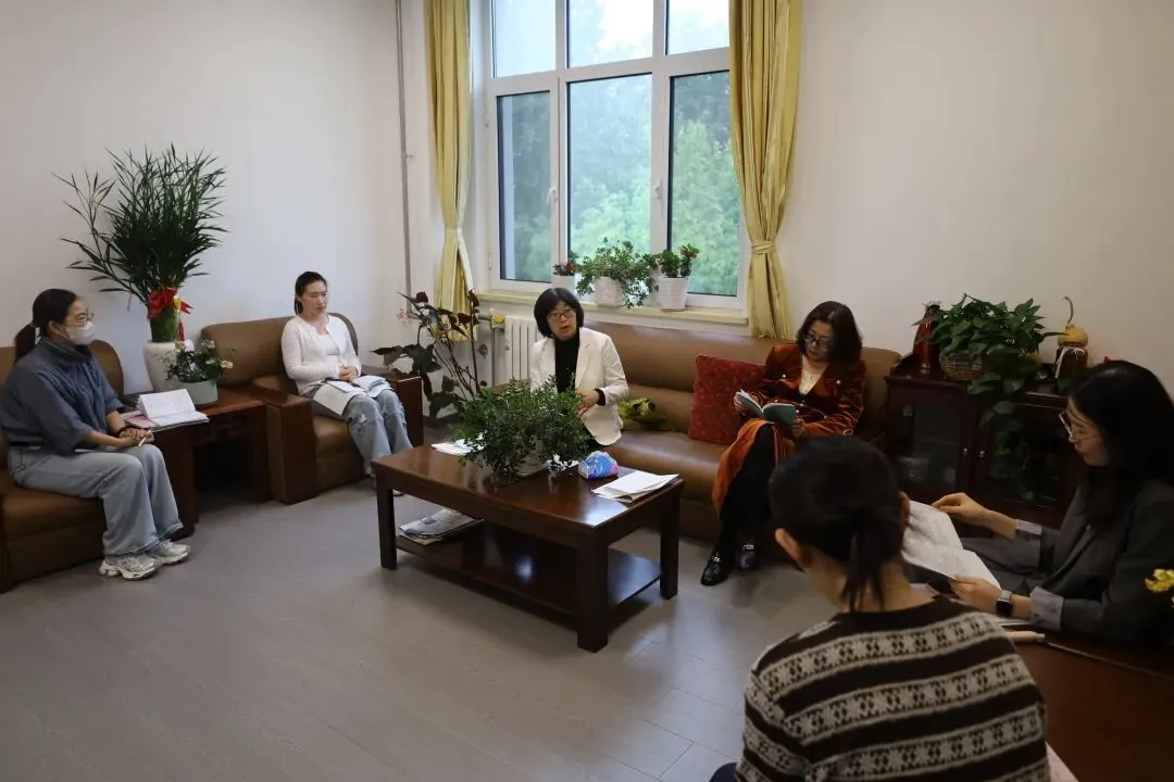 精准教研把脉二轮复习 深耕课堂聚力中考冲刺——我校迎接区级教研员多学科入校指导专项教研活动纪实 第44张 精准教研把脉二轮复习 深耕课堂聚力中考冲刺——我校迎接区级教研员多学科入校指导专项教研活动纪实 第44张