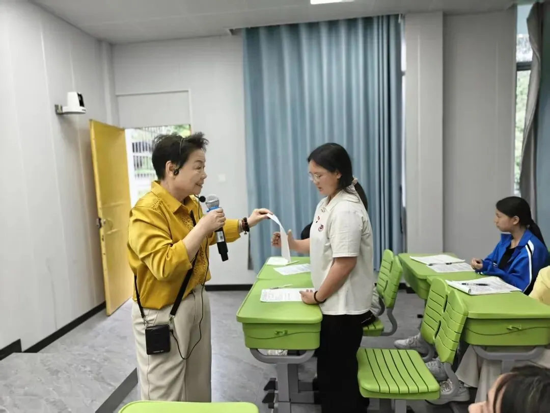 激发无限潜能,全力以赴决胜中考--建阳区关工委公益讲座走进黄坑中学 第4张