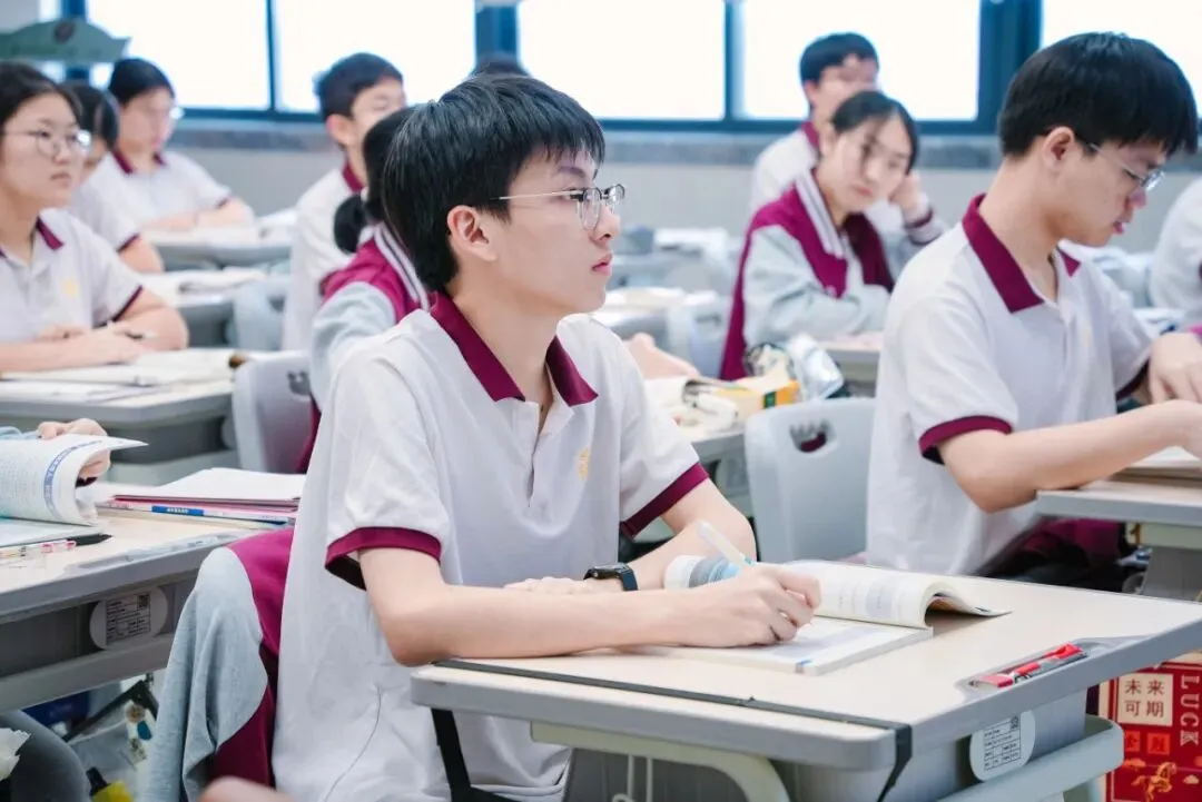 中考 500-600 分,还能冲公办优质高中吗?-第17张图片-四季读书网