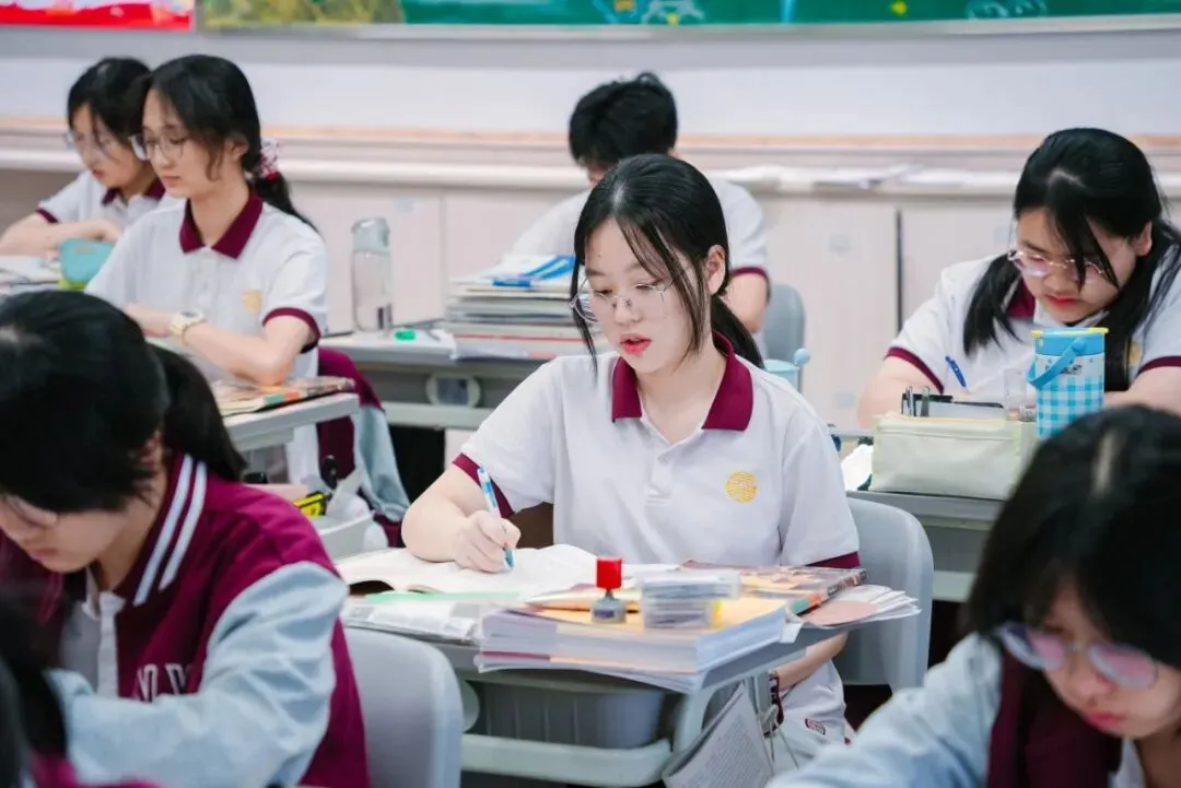 中考 500-600 分,还能冲公办优质高中吗?-第18张图片-四季读书网
