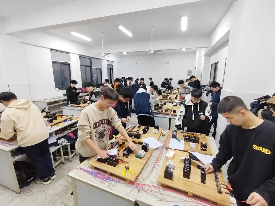 中考踩线?来通州中专,三年后本科见!——通州中专职普融通部,为你打开本科逆袭新通道! 第15张 中考踩线?来通州中专,三年后本科见!——通州中专职普融通部,为你打开本科逆袭新通道! 第15张