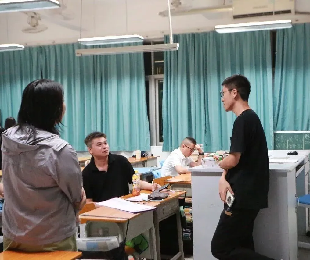 【涵养沙中•三全润育】同心聚力 圆梦中考——记沙湾中学初三年级家长会 第29张 【涵养沙中•三全润育】同心聚力 圆梦中考——记沙湾中学初三年级家长会 第29张