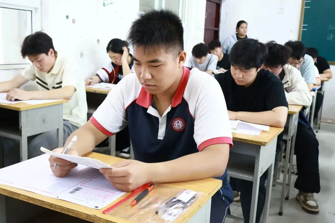 高三终章丨最后一次全真模拟考试顺利开考 第22张