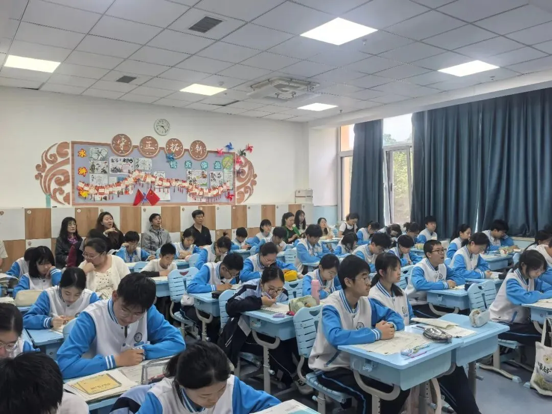 【65丨教研】深耕名著课堂,赋能中考备考——青岛65中语文教研活动 第5张 【65丨教研】深耕名著课堂,赋能中考备考——青岛65中语文教研活动 第5张