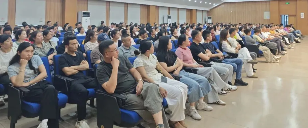 家校同心,筑梦中考——禹越中学九年级中考志愿填报家长会圆满举行 第1张 家校同心,筑梦中考——禹越中学九年级中考志愿填报家长会圆满举行 第1张