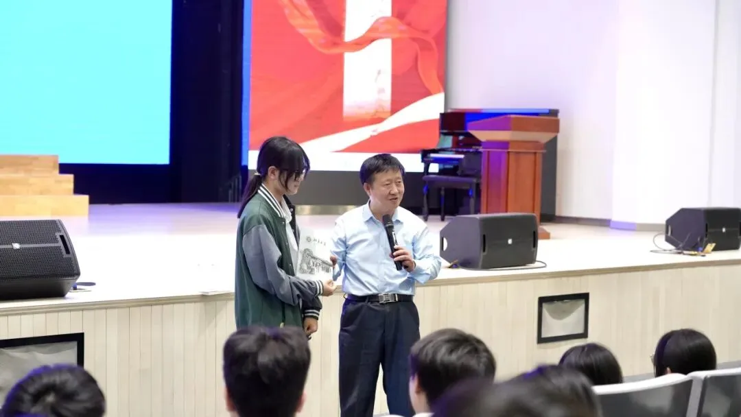 对话理想 赋能中考|李亚平教授走进未来学校 第11张 对话理想 赋能中考|李亚平教授走进未来学校 第11张