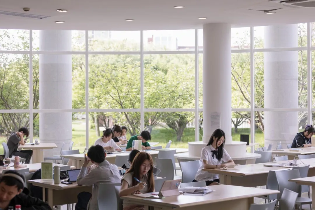 中考后转轨马来西亚留学|学费5.8万/年,双威公学上海学校马来西亚留学项目 第7张