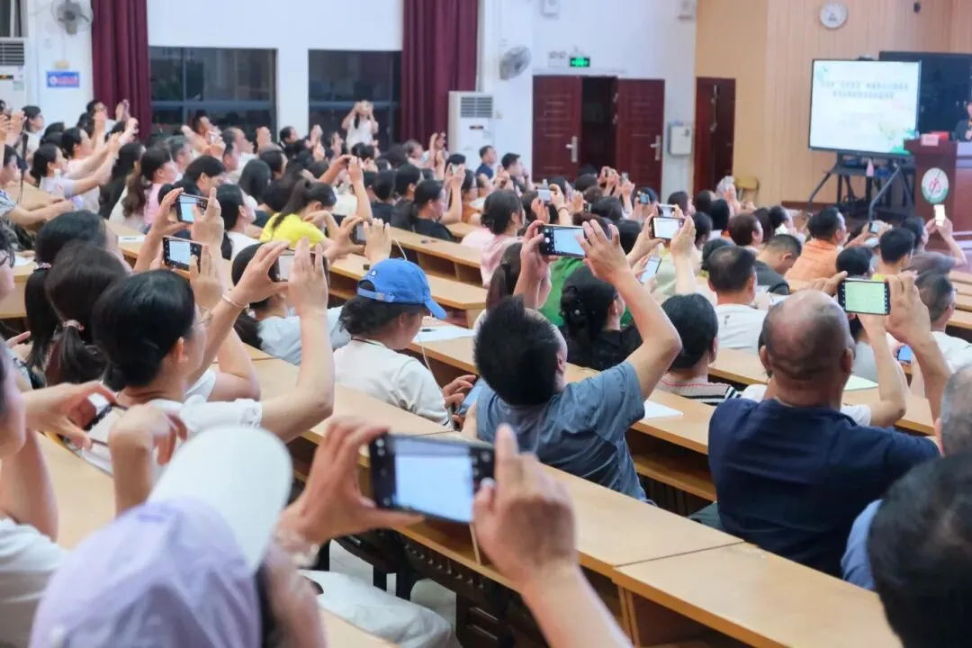 中考倒计时 !家长的“好心”帮了倒忙?这堂课给出了办法 第6张