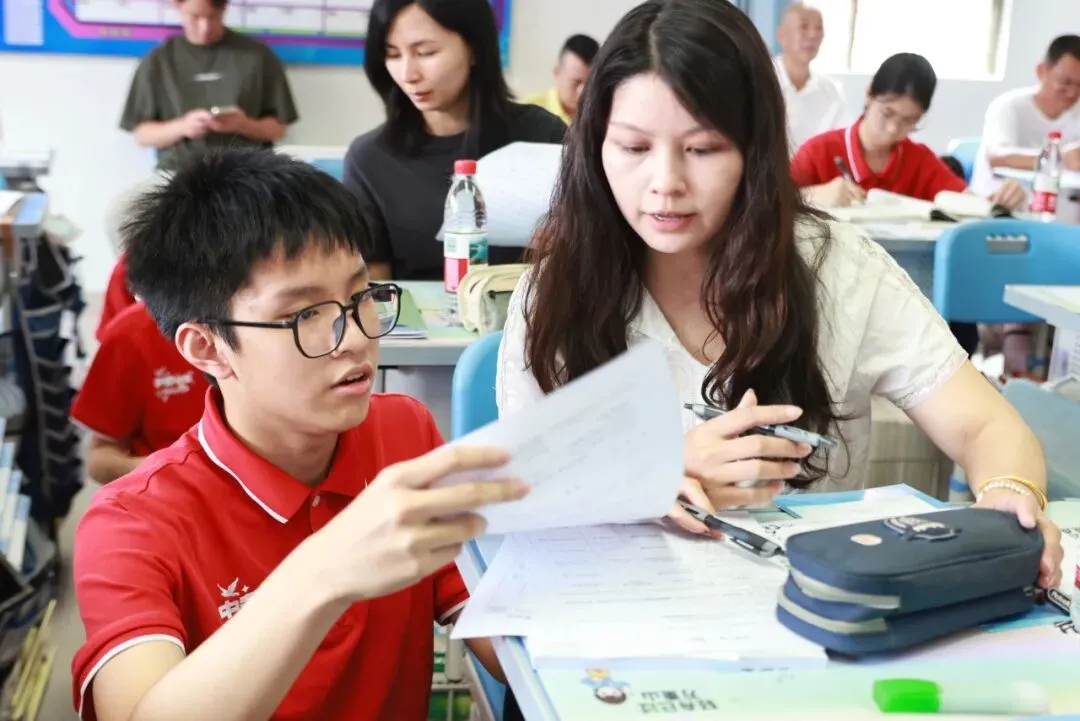 【中学部】家校同心筑前程,科学填报赢中考——白云华赋初三志愿填报指导家长会圆满举行 第32张