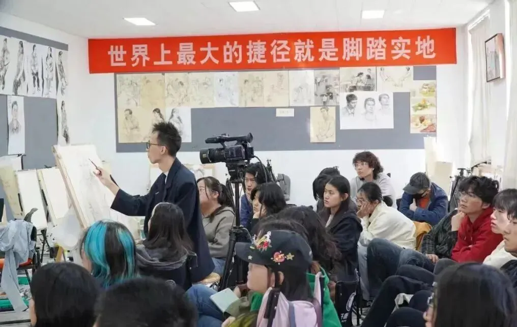 备战北京美术中考|轩唐画室北区中考班招生简章正式开启,助你冲刺名校 第19张