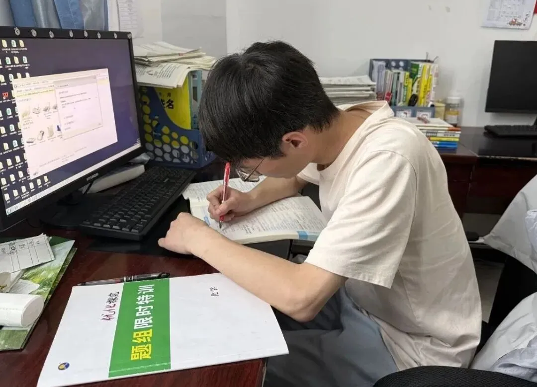 文衡实验 || 以师者坚守 托举中考梦想——致敬初三冲刺路上日夜坚守的全体教师 第23张
