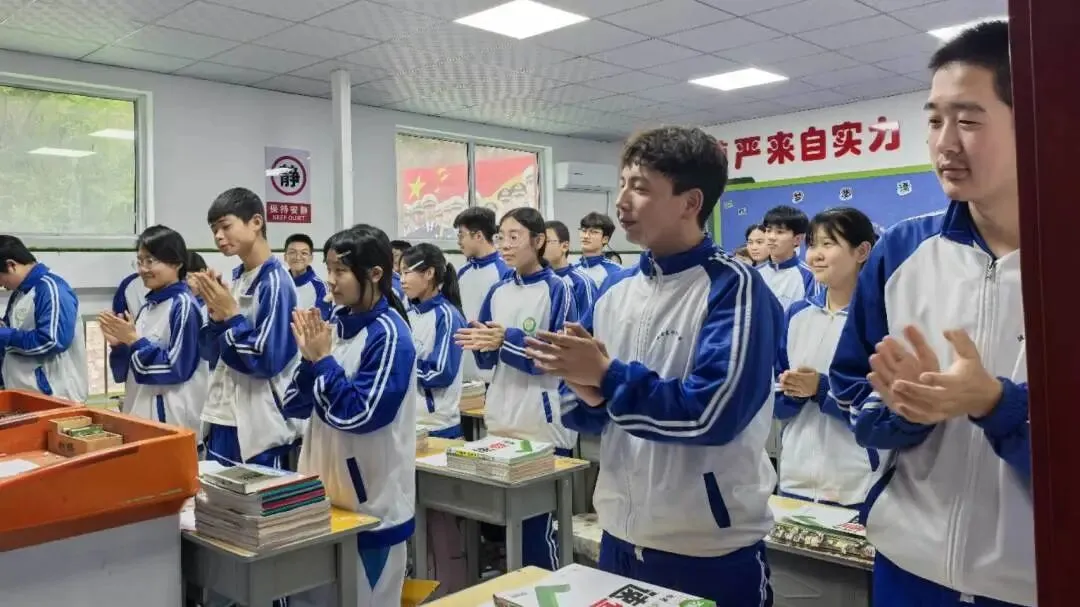 精研命题 助力中考——延安东方红学校开展中考数学压轴教研活动 第13张