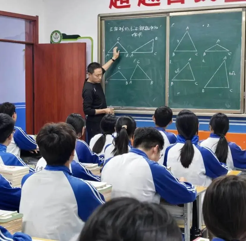精研命题 助力中考——延安东方红学校开展中考数学压轴教研活动 第16张