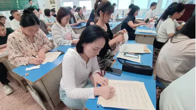 家校协同 备战中考——九年级2025-2026学年下学期家长会纪实 第10张 家校协同 备战中考——九年级2025-2026学年下学期家长会纪实 第10张
