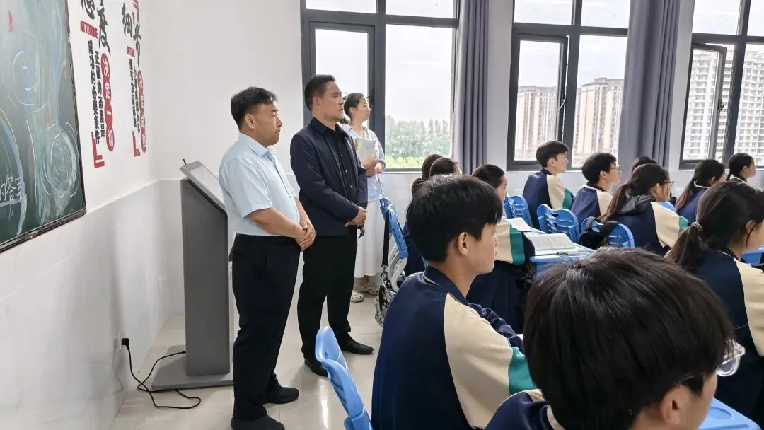 集团一体化赋能,同频共振战中考——淮中集团领导深入附中暖心“督战” 第9张 集团一体化赋能,同频共振战中考——淮中集团领导深入附中暖心“督战” 第9张