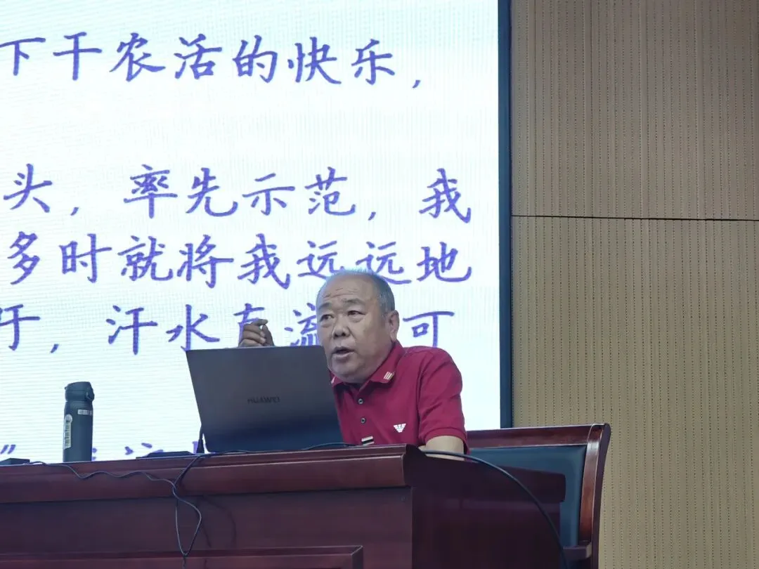 习得行文妙法,筑梦中考征途——淄川第二中学特邀牟维和老师开展作文专题讲座 第5张