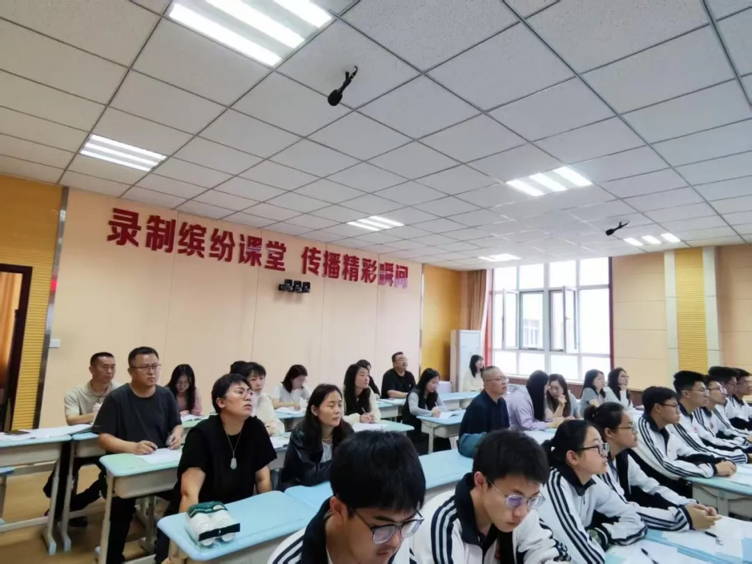 【党建领航】精研试卷讲评 赋能课堂提质 | 我校2026年试卷讲评课评比圆满收官 第28张