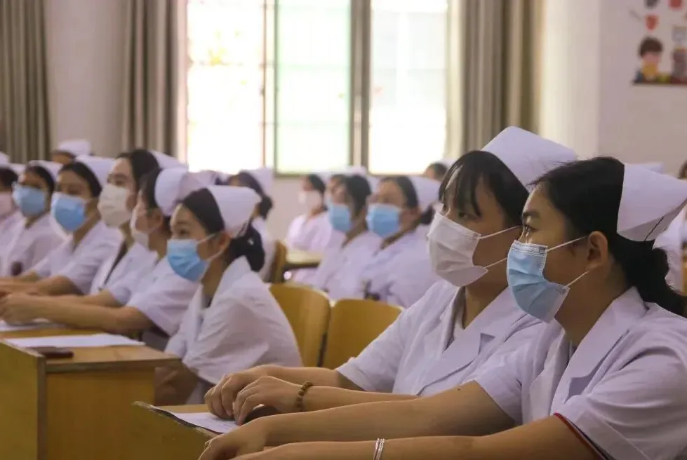 中考志愿必参考|2026 广州高中梯度 + 涉外招生简章全整理 第36张 中考志愿必参考|2026 广州高中梯度 + 涉外招生简章全整理 第36张