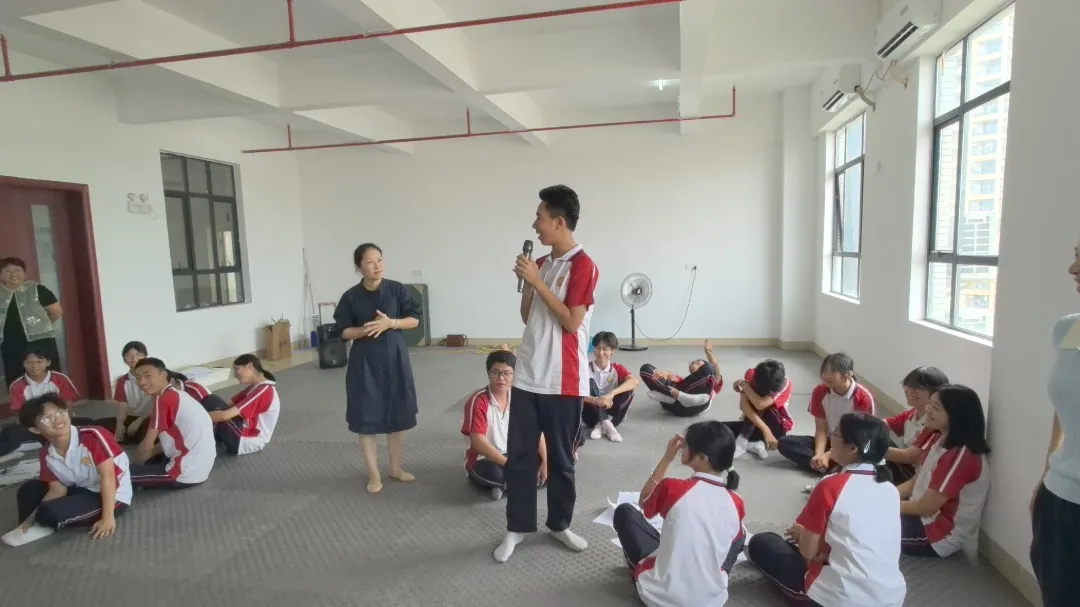 暖心减压!遂溪妇联为中考学子心灵赋能 第11张 暖心减压!遂溪妇联为中考学子心灵赋能 第11张