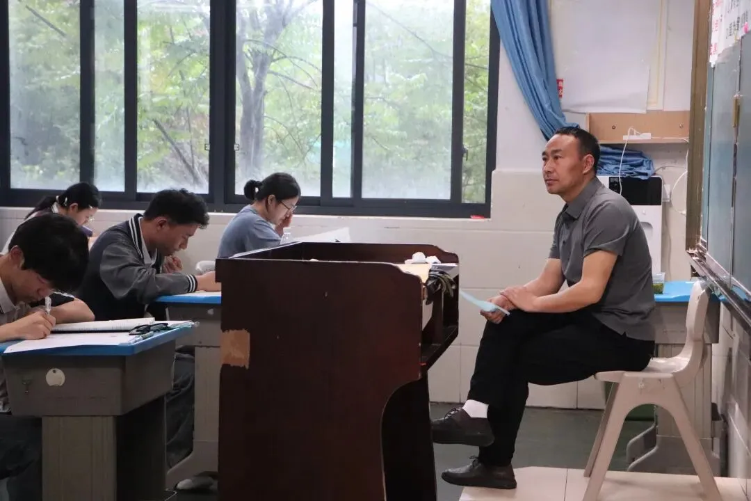 恩施清外高中部|2026届仿真模拟考试:以实战砺锋芒,以匠心助高考 第50张