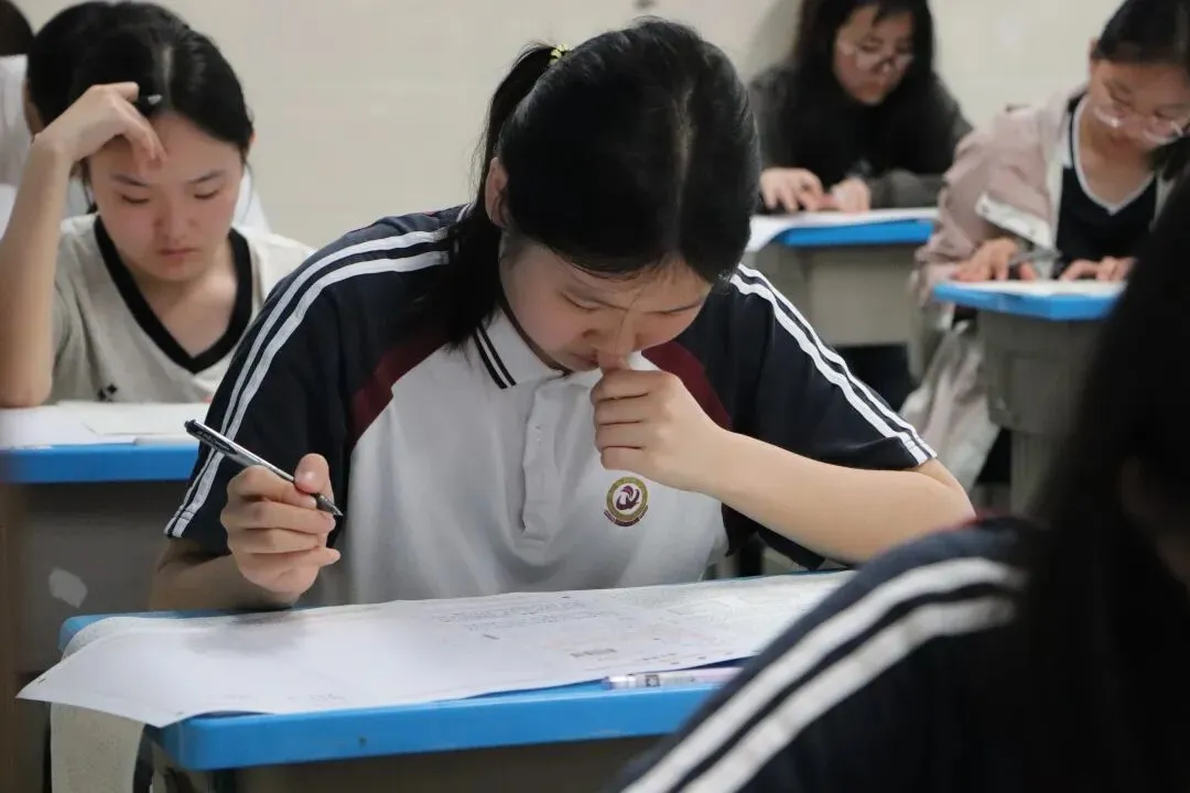 恩施清外高中部|2026届仿真模拟考试:以实战砺锋芒,以匠心助高考 第51张