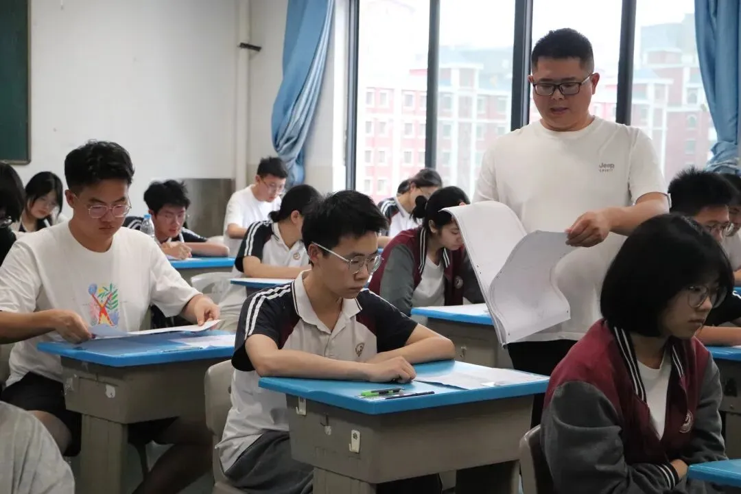 恩施清外高中部|2026届仿真模拟考试:以实战砺锋芒,以匠心助高考 第55张