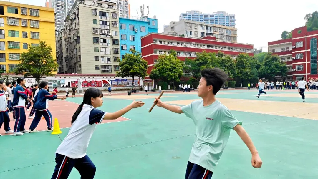 奔跑聚合力,拼搏赢中考丨黔西市水西中学初三年级举行课间文娱活动,激发青春活力,逐鹿赛场 第4张