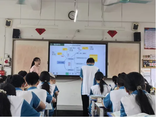 精准施策助中考送教交流促提升 ——容县教研中心助力容州二中备考-第4张图片-四季读书网 精准施策助中考送教交流促提升 ——容县教研中心助力容州二中备考-第4张图片-四季读书网