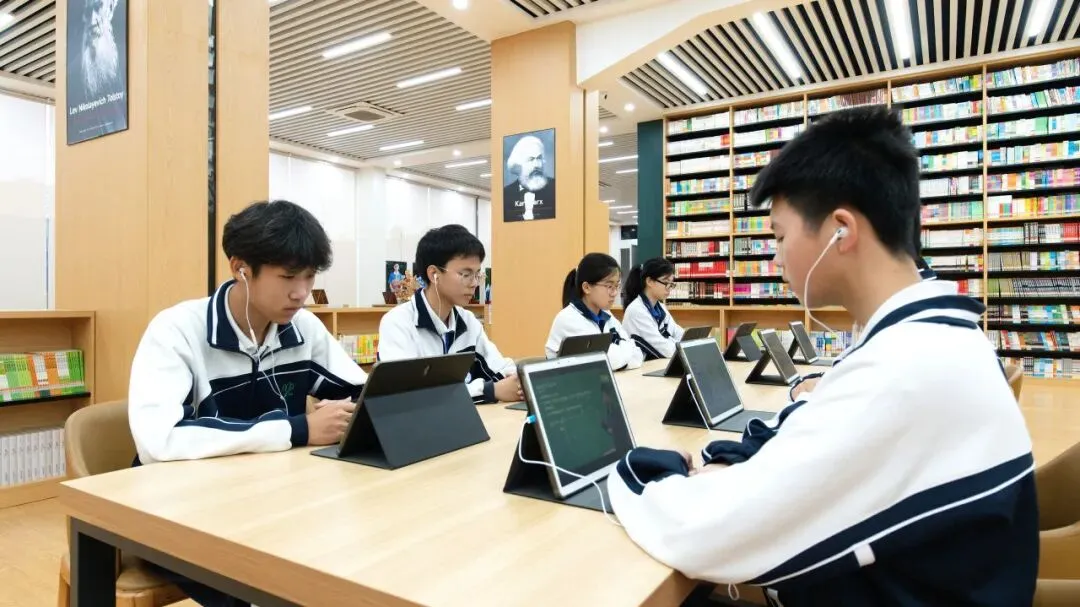 中考志愿填报首选:深圳市展华实验学校,助力孩子圆梦未来! 第43张