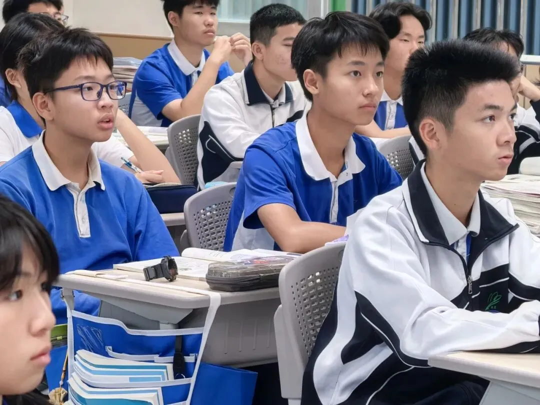 中考志愿填报首选:深圳市展华实验学校,助力孩子圆梦未来! 第51张
