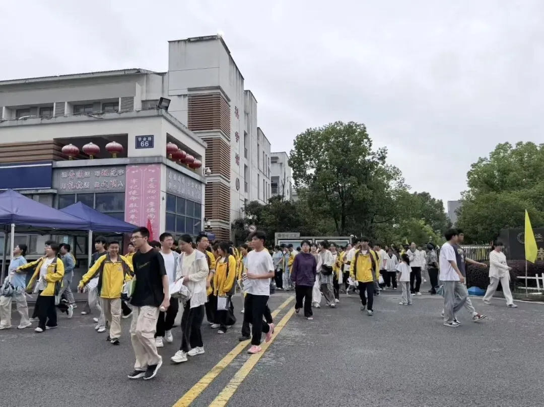 砺剑模考 蓄力冲刺——2026年泾县高考全真模拟考试圆满落幕 第5张