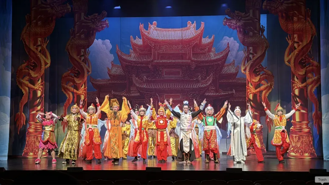 中考后艺术留学-表演/影视制作/创意艺术/传媒强校-6个月预科+24个月本科无需语言(大一大二汉语授课) 校内住宿实惠安全放心 第16张 中考后艺术留学-表演/影视制作/创意艺术/传媒强校-6个月预科+24个月本科无需语言(大一大二汉语授课) 校内住宿实惠安全放心 第16张