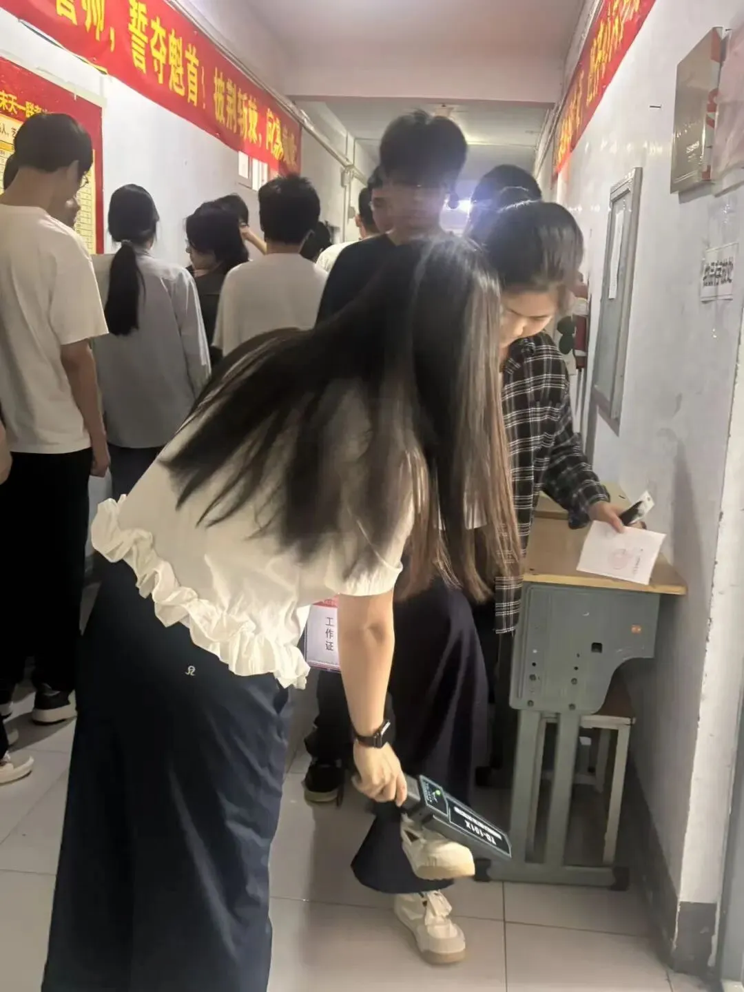 以高考的标准丈量每一场模拟,直击郑州星源外国语学校高三全现场 第6张 以高考的标准丈量每一场模拟,直击郑州星源外国语学校高三全现场 第6张