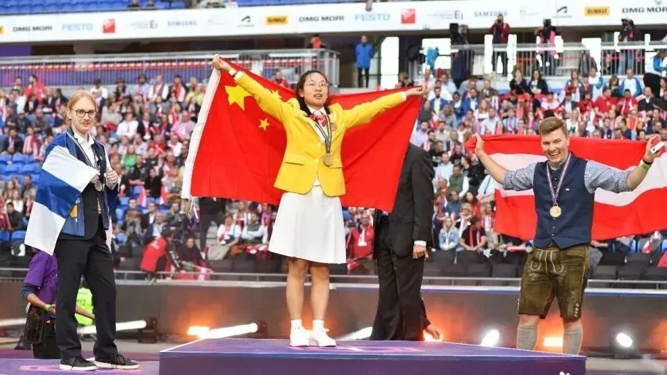 从中考失利到世界冠军:这个河南姑娘的故事,想讲给即将迈上考场的你 第11张 从中考失利到世界冠军:这个河南姑娘的故事,想讲给即将迈上考场的你 第11张