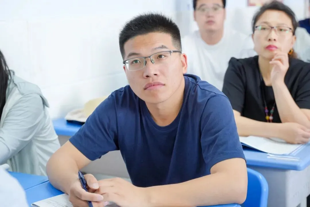 精研高考真题 深耕教学实效 | 我校物理组开展大组教研暨高考题说课比赛 第36张