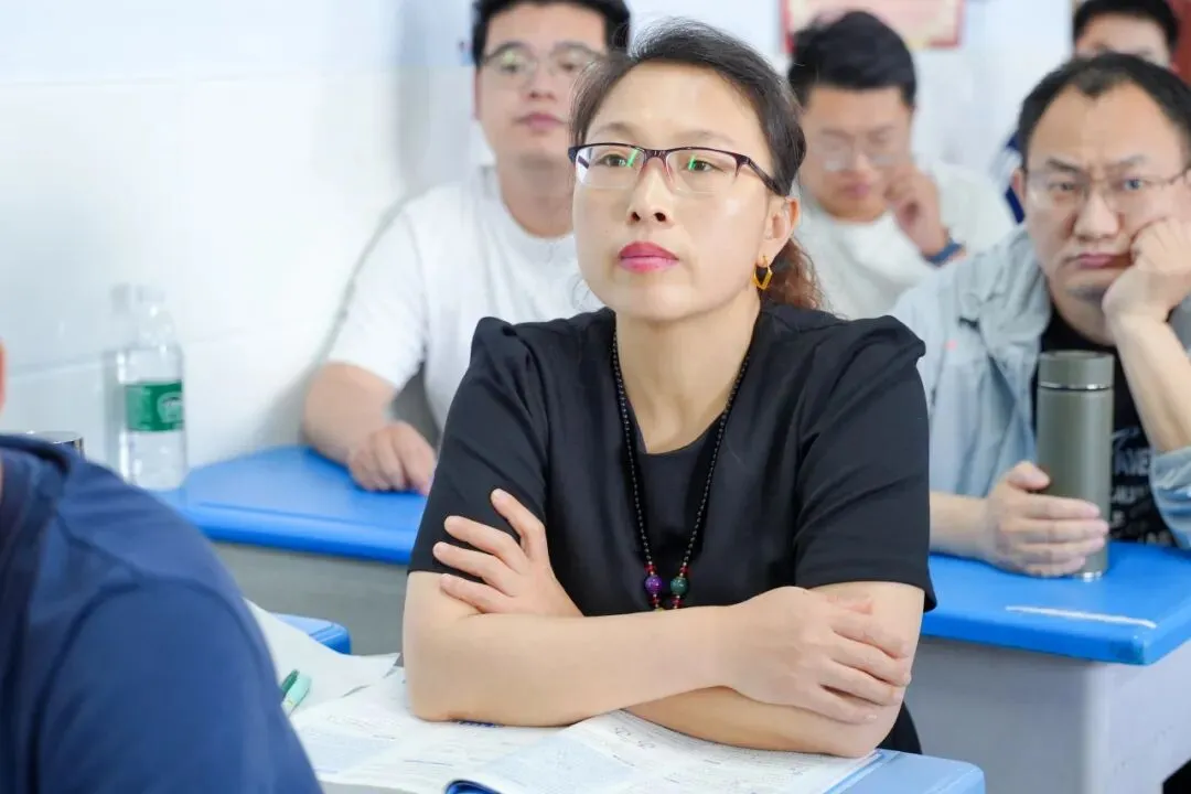 精研高考真题 深耕教学实效 | 我校物理组开展大组教研暨高考题说课比赛 第37张