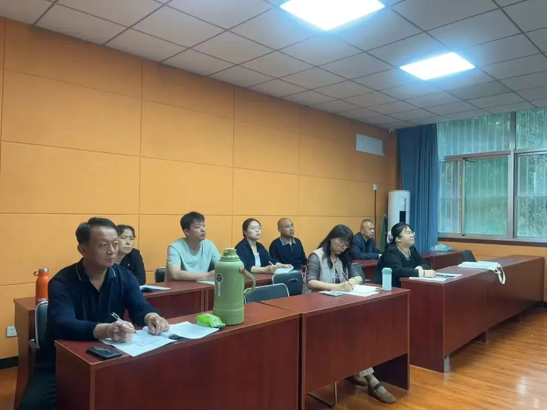 精研中考备考策略,共促片区教学提质——冠县第二片区中考冲刺与备考策略研讨会成功举行 第16张