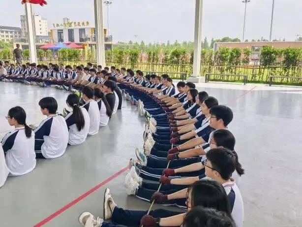 三门县城关中学九年级中考励志活动-第17张图片-四季读书网 三门县城关中学九年级中考励志活动-第17张图片-四季读书网
