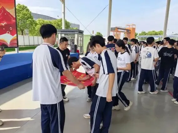 三门县城关中学九年级中考励志活动-第30张图片-四季读书网 三门县城关中学九年级中考励志活动-第30张图片-四季读书网